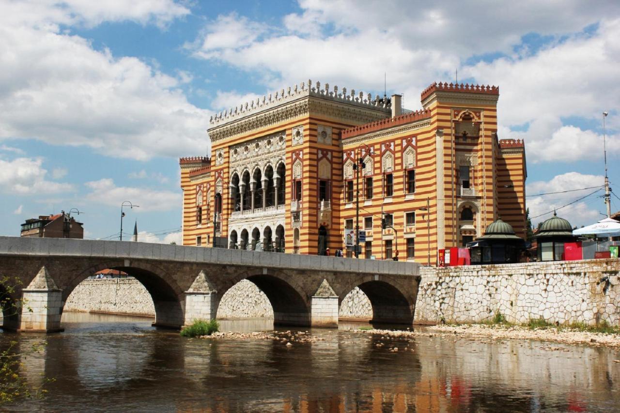 Sarajevo Tower 21 New And Unique Apartment Luaran gambar